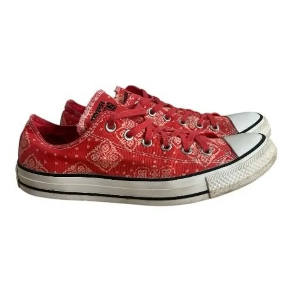 Converse All Stars Women Coral Red Bandana Print Sneakers Size 10 Skateboarding - Picture 1 of 11